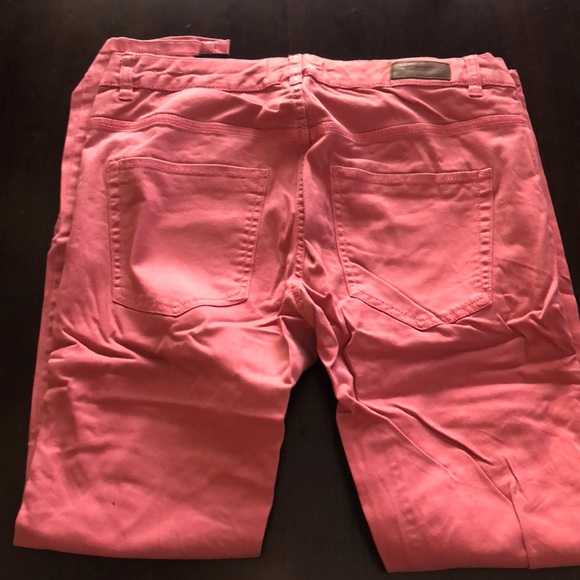 H+M Jeans - Picture 3 of 4